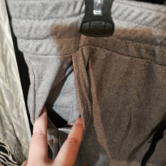 🆕️‼️NWT Womens Size 2X Gray Striped HL Joggers - Picture 3 of 11